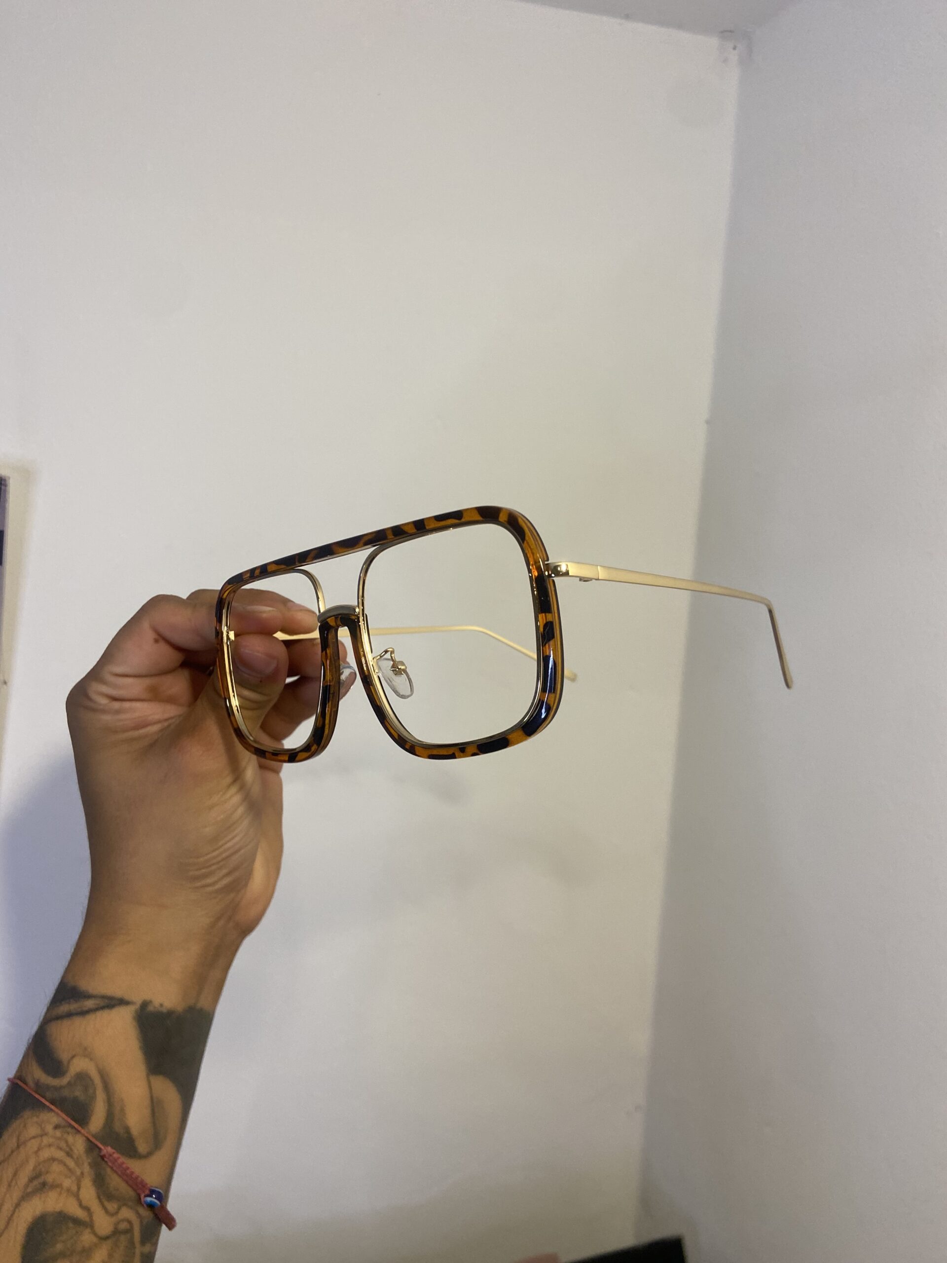 Moda James - Image 2