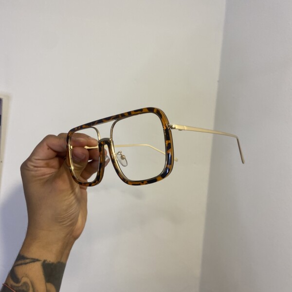 Moda James
